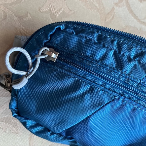 REI Navy Blue Men's Belt Bag - Picture 6 of 9